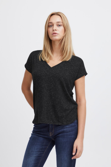 Camiseta Rebel Pico Negra