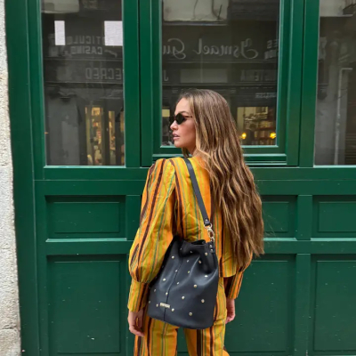 Bombonera Tachas Negra