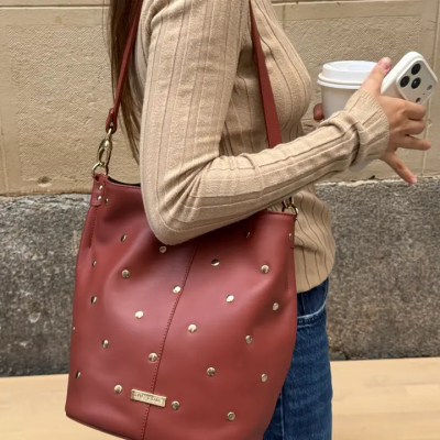 Bombonera Tachas Teja