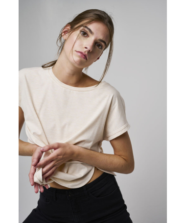Camiseta rebel Crudo