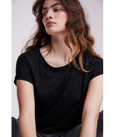 Camiseta Rebel Negra